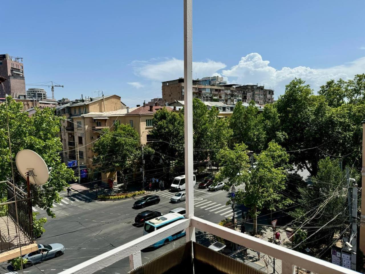 Guesthouses Opera Erevan Exterior foto
